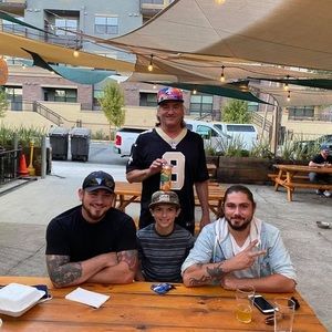 Meet your Posher, Wade